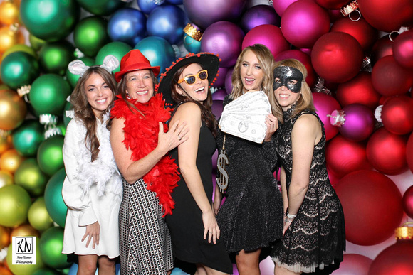 Company-Christmas-Party-photo-booth_IMG_4599
