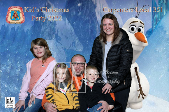 employee-family-holiday-party-photo-booth-IMG_5028