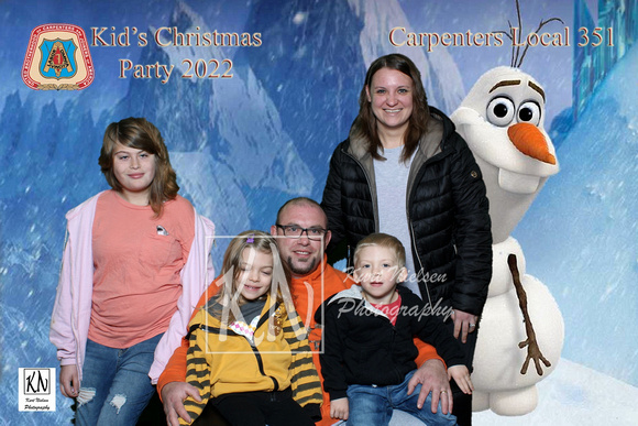 employee-family-holiday-party-photo-booth-IMG_5026