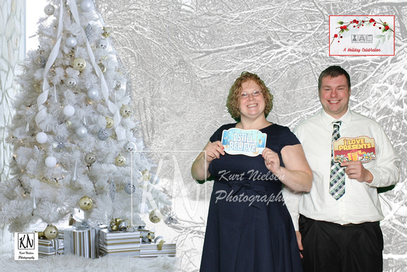 charity-holiday-fundraiser-photo-booth_2022-12-04_18-19-49