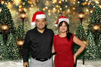 corporate-holiday-party-photo-booth_2022-12-03_18-13-11
