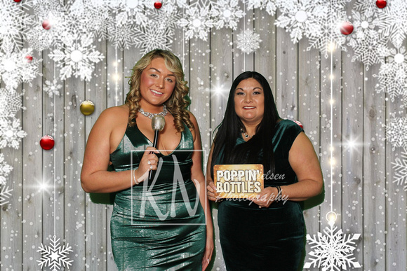 corporate-holiday-party-photo-booth_2022-12-03_19-07-51