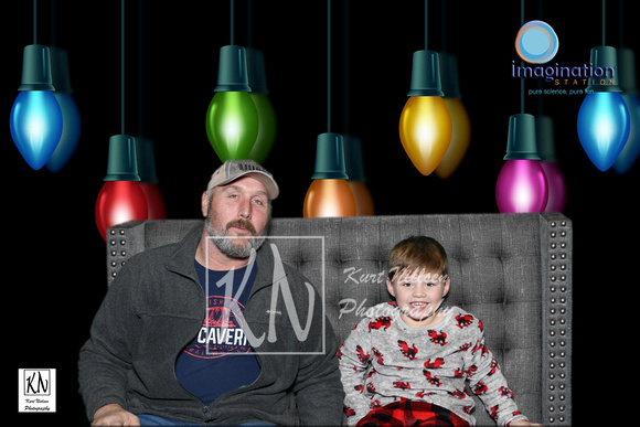 downtown-holiday-toledo-event-photo-booth-IMG_5453
