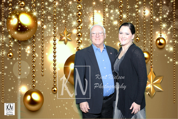 corporate-holiday-event-photo-booth-IMG_5640