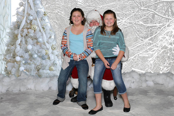Pictures-with-Santa-Photo-Booth-IMG_0012