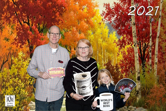corporate-holiday-party-photo-booth-IMG_0023