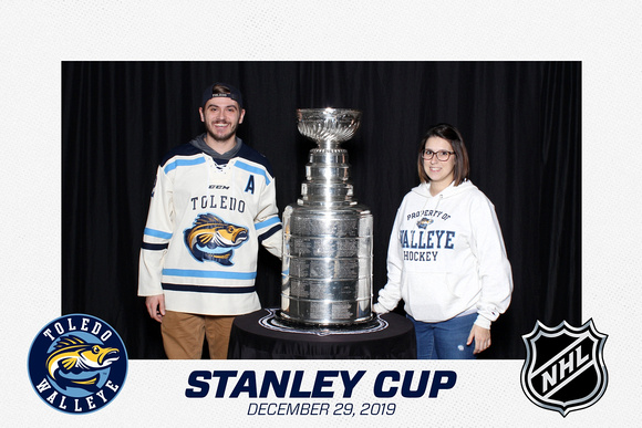 stanly-cup-photo-booth_352