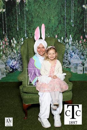 Toledo-Country-Club-easter-photo-booth-IMG_8050