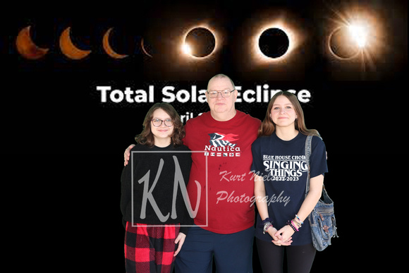 hensville-eclipse-party-photo-booth_2024-04-08_09-08-17_01